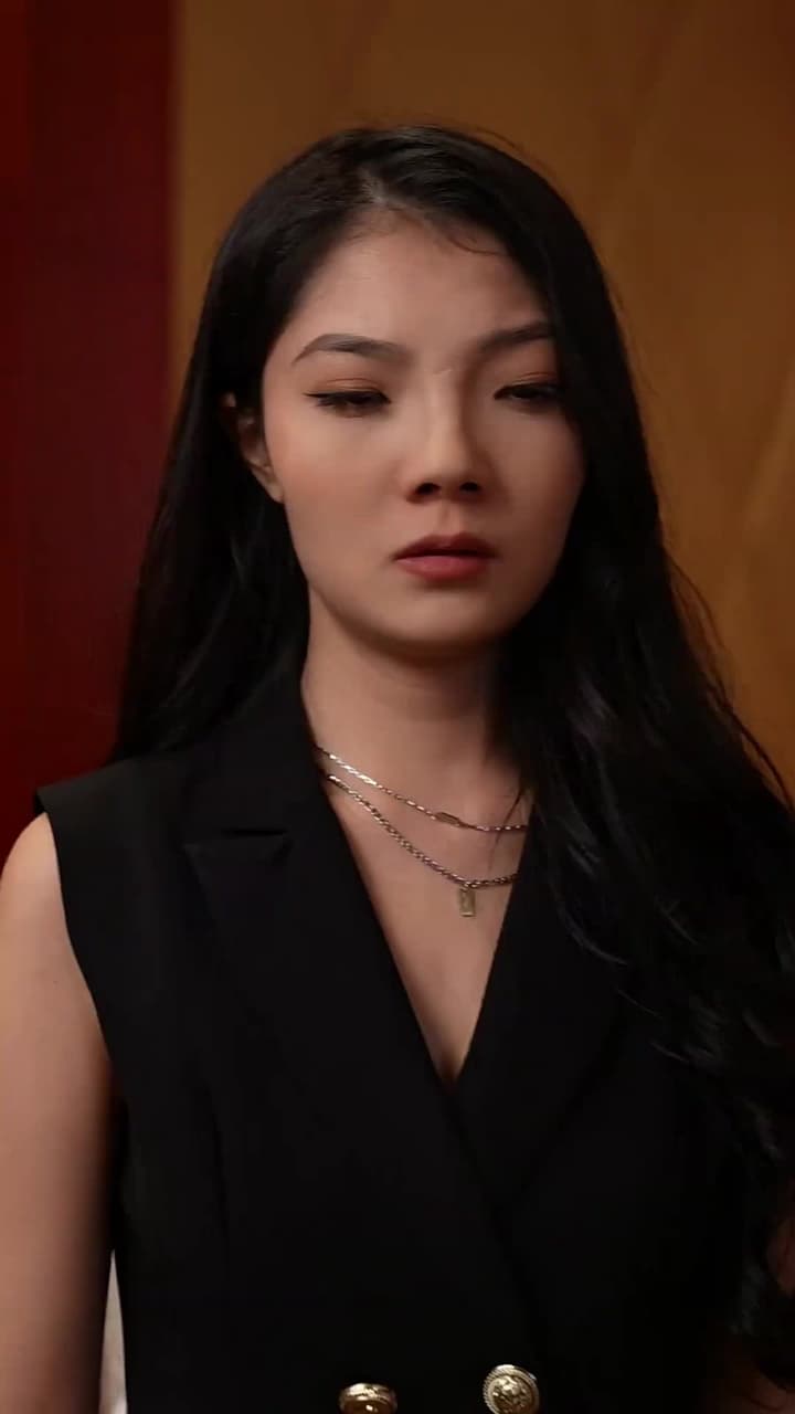 閃婚後成了隱藏首富的心尖寵 - Episode 57
