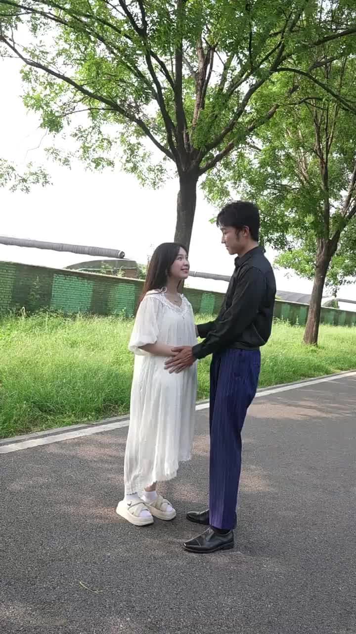 閃婚後成了隱藏首富的心尖寵 - Episode 98