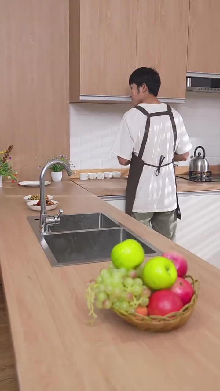 閃婚後成了隱藏首富的心尖寵 - Episode 8