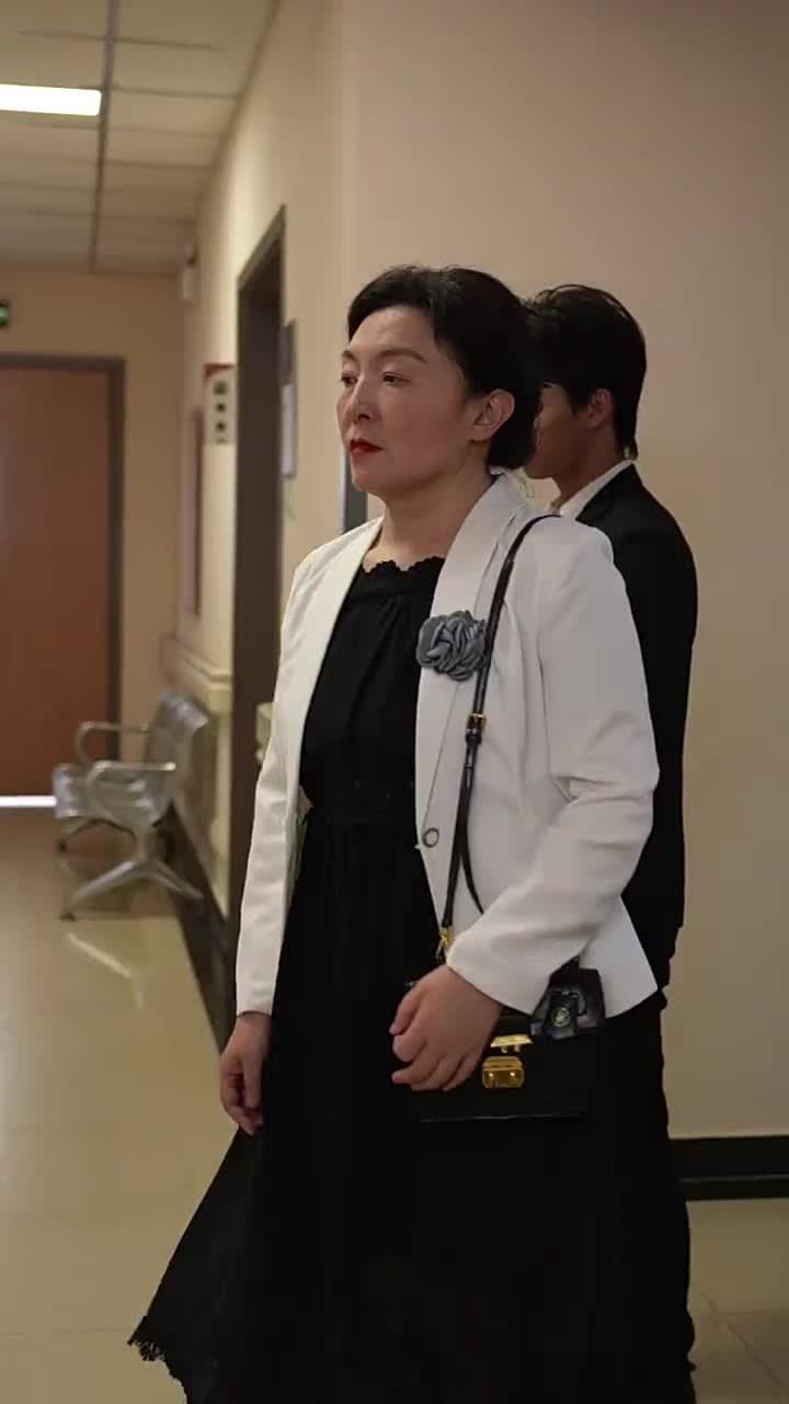 閃婚後成了隱藏首富的心尖寵 - Episode 80