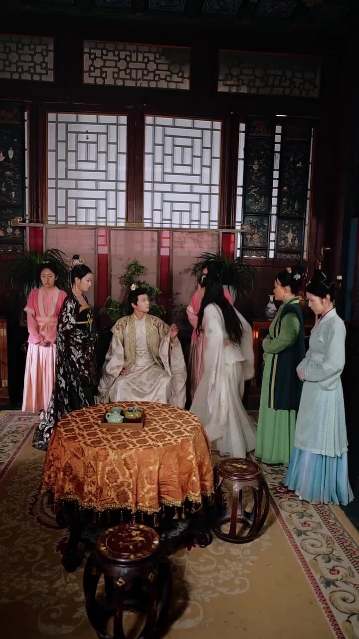 Sarayın Gizli Oyunu - Episode 7