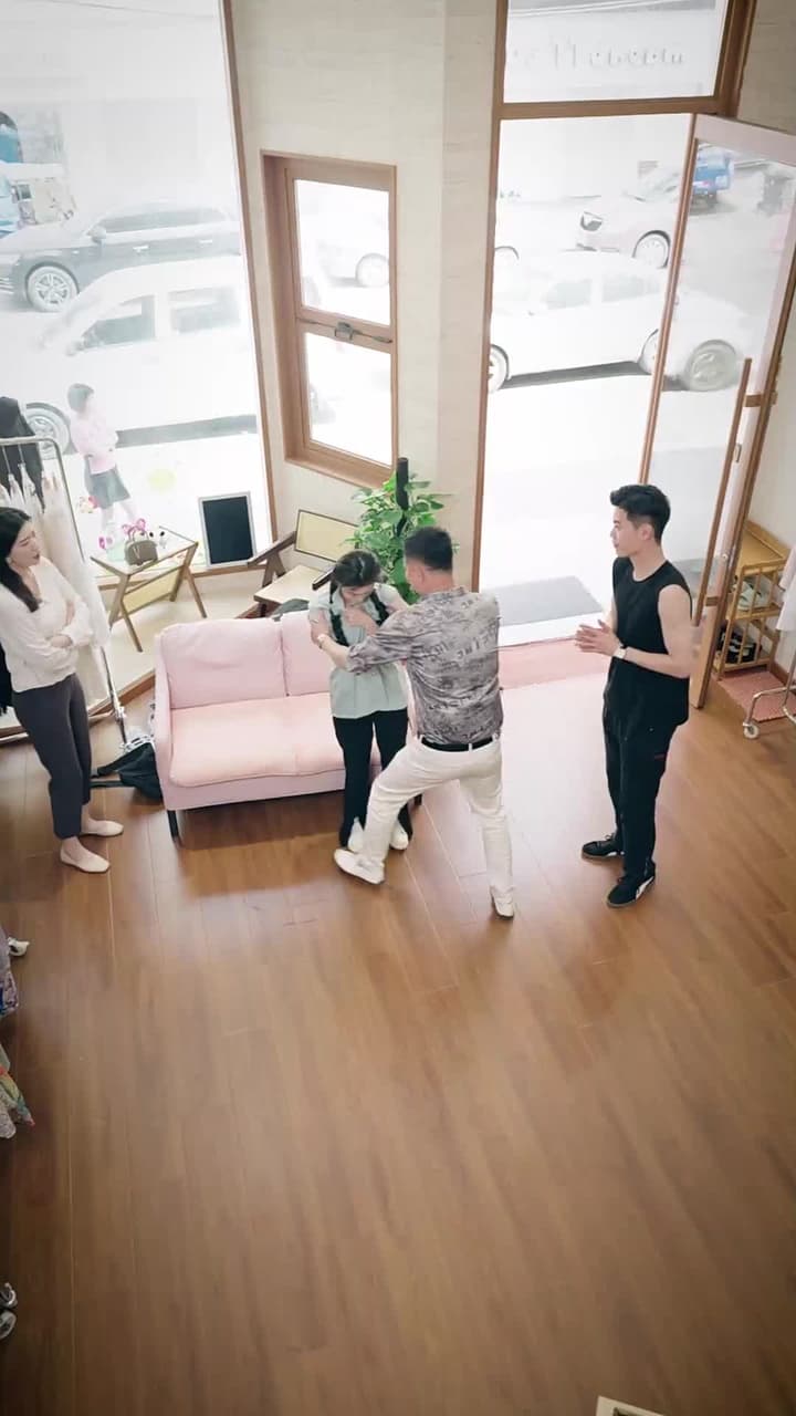 破產之後 - Episode 32