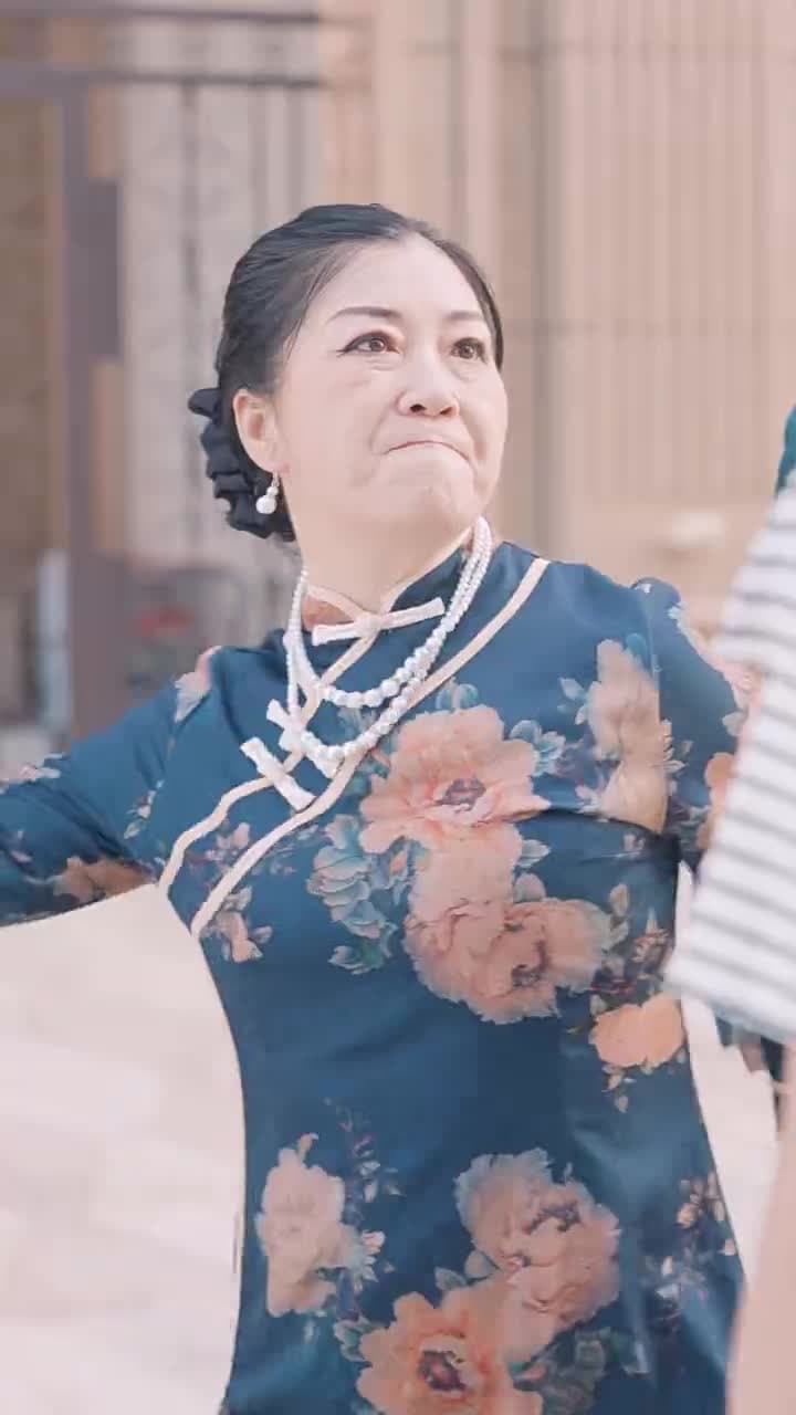 物價貶值,美女總裁跪求復合 - Episode 6