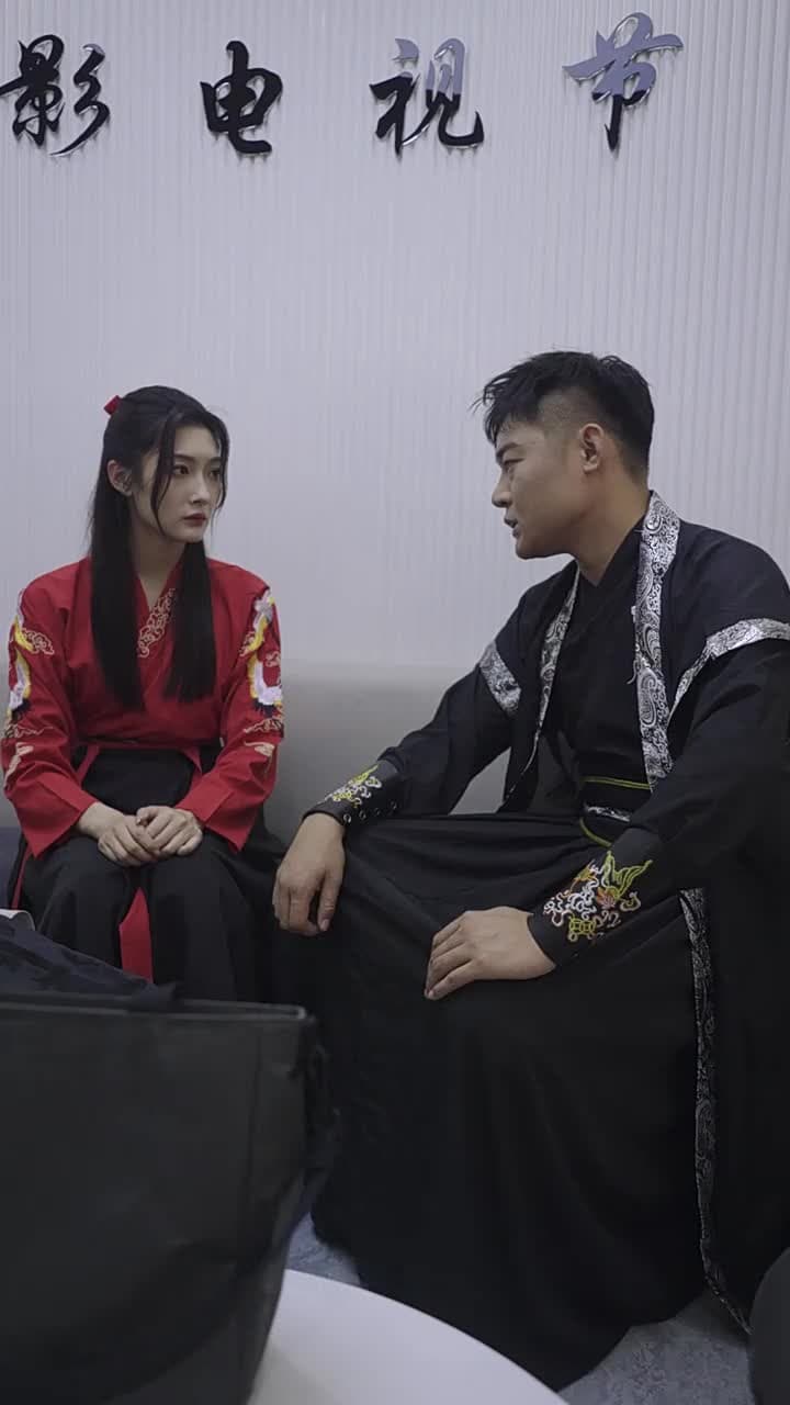 分手當天,我閃婚了億萬富豪 - Episode 48