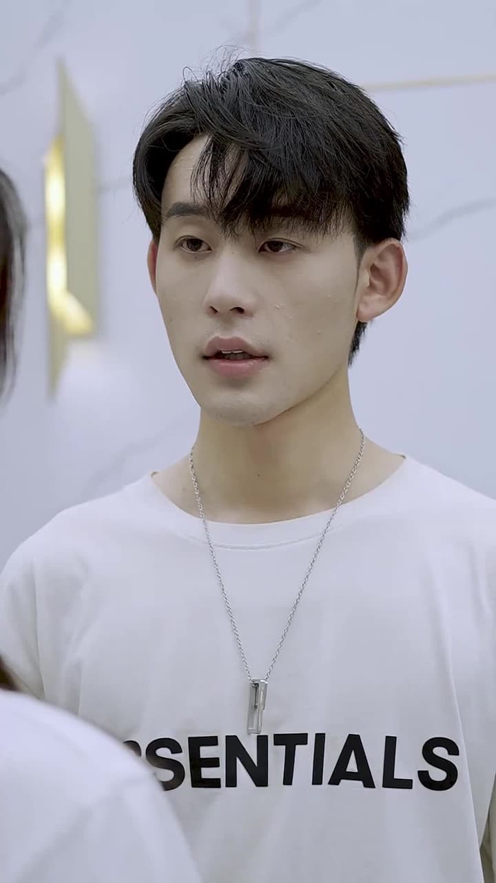 分手當天,我閃婚了億萬富豪 - Episode 7