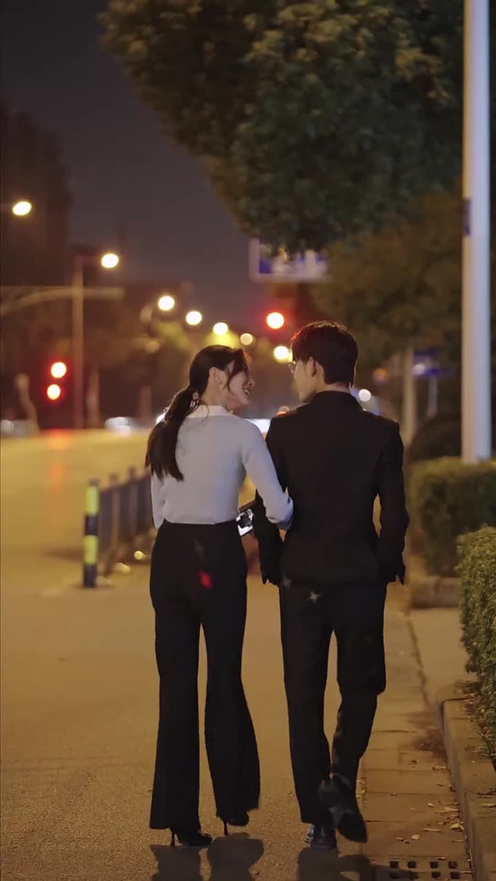分手當天,我閃婚了億萬富豪 - Episode 54