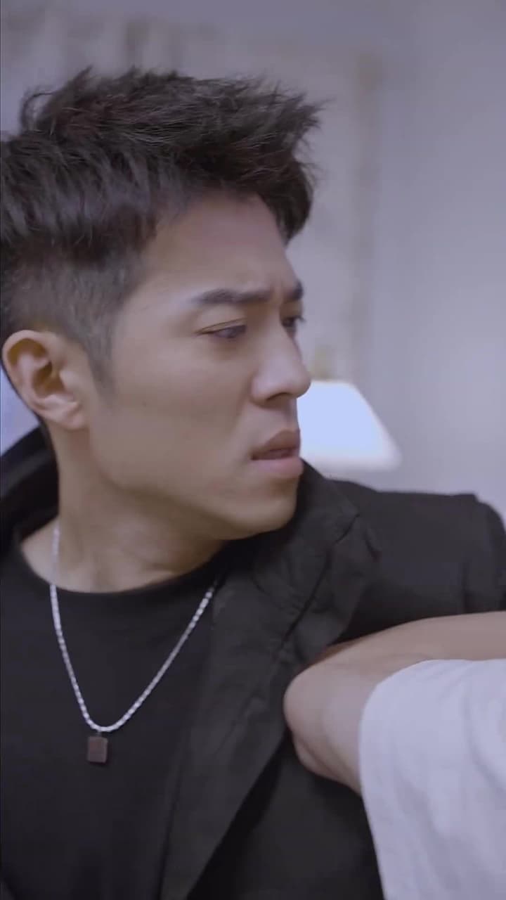 分手當天,我閃婚了億萬富豪 - Episode 8