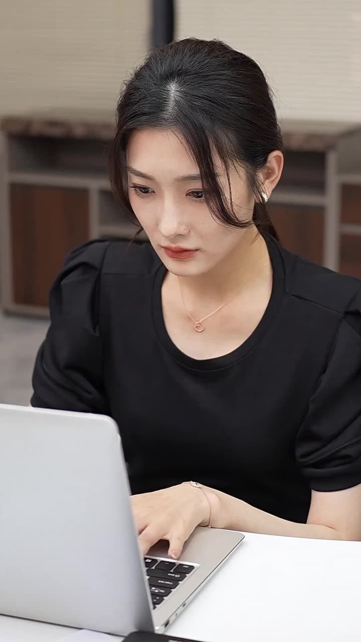 分手當天,我閃婚了億萬富豪 - Episode 74