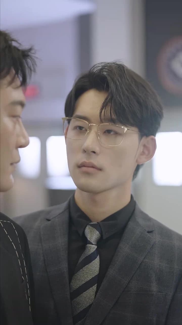 分手當天,我閃婚了億萬富豪 - Episode 35
