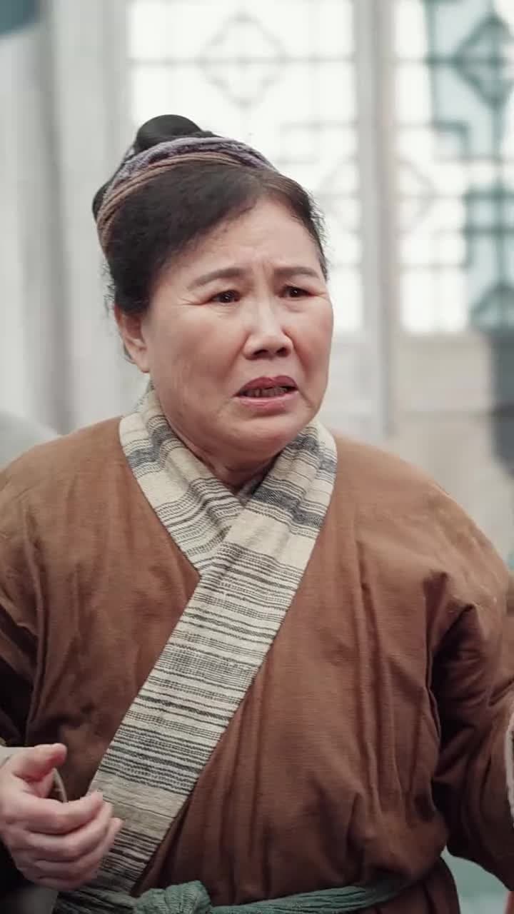 [吹替]玉座より母上へ - Episode 40
