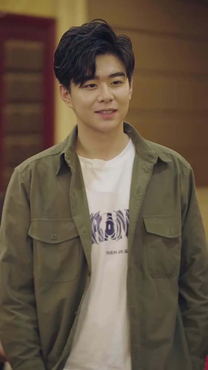 美女總裁的鎮疆龍帥 - Episode 27