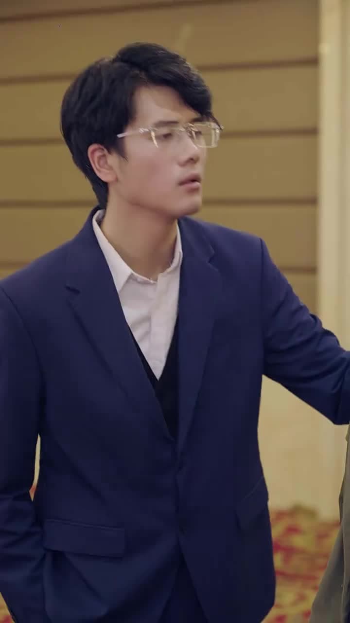 美女總裁的鎮疆龍帥 - Episode 28