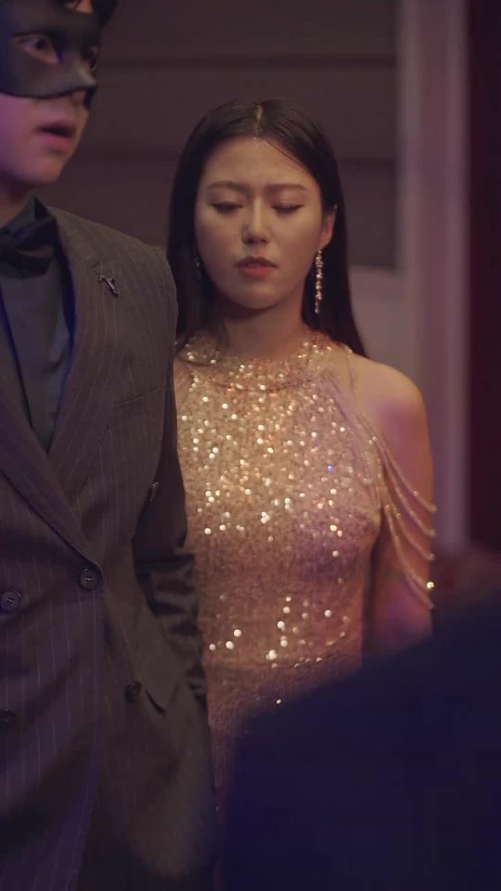 美女總裁的鎮疆龍帥 - Episode 15