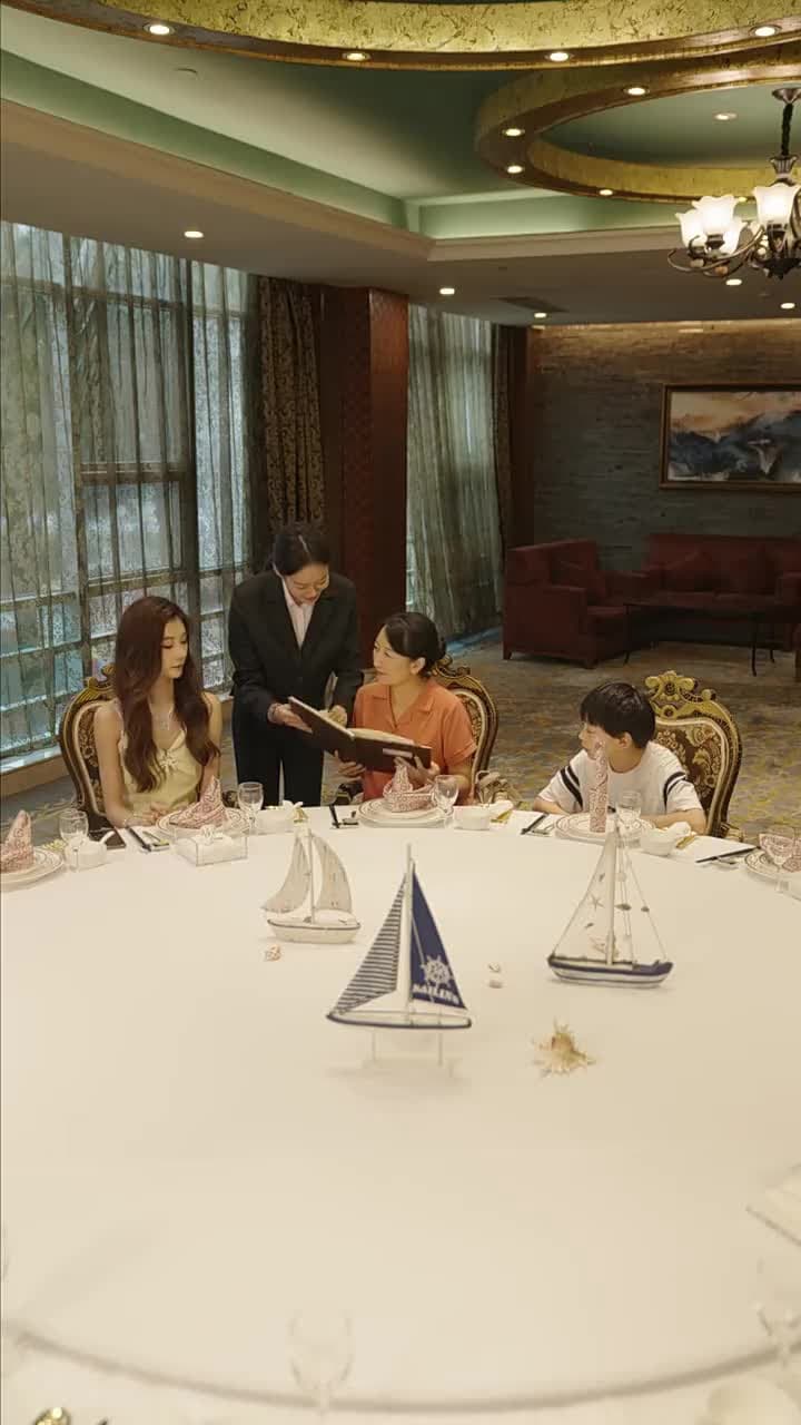 女總裁竟是保潔員 - Episode 8