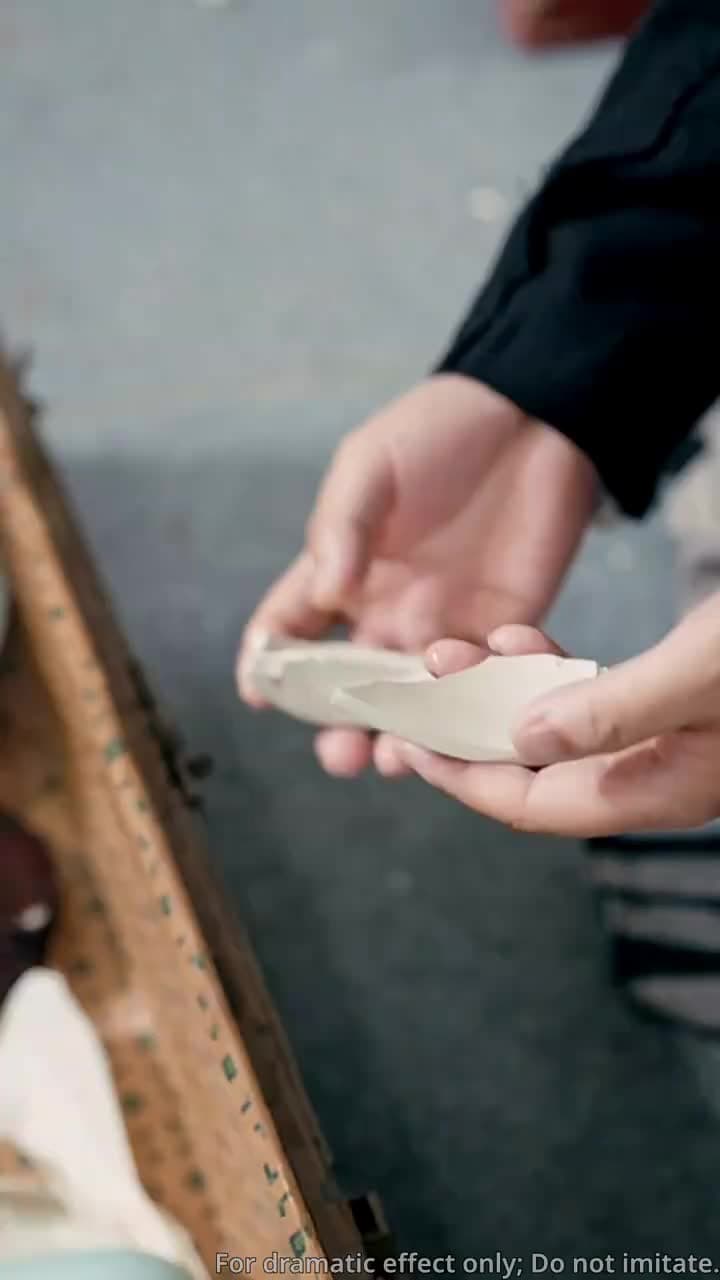 The Hidden Antique Master - Episode 11