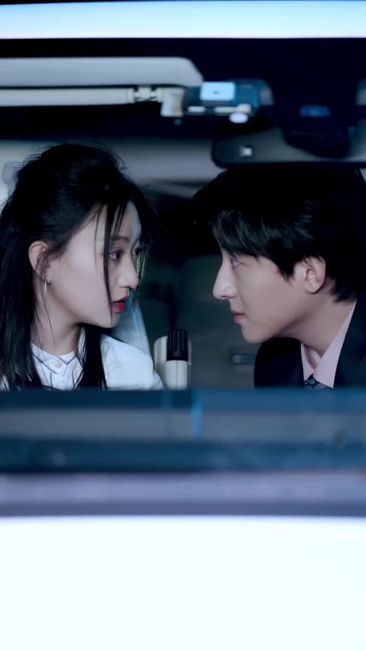 閃婚後,發現神秘老公是上司 - Episode 13