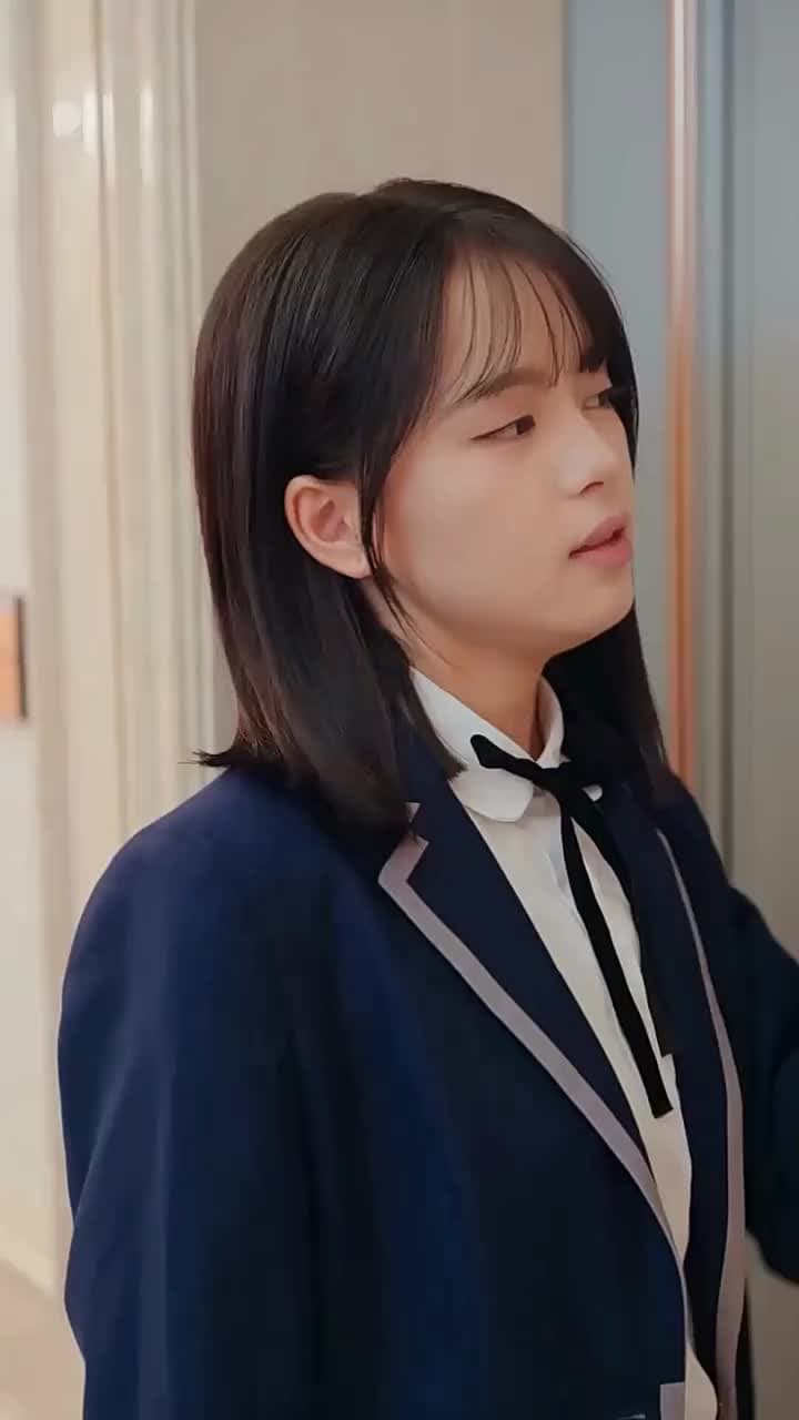 [Doblado]La hija legítima, genio escolar - Episode 16