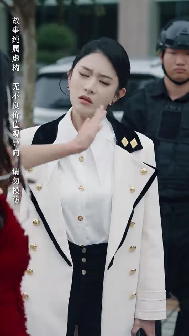 未婚夫搶我車位,我直接退婚 - Episode 12