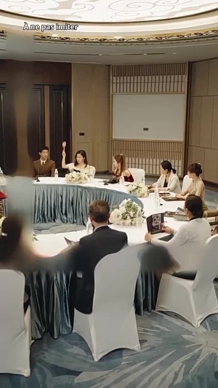 [Doublé]Divorcée, Mlle Dubois brille au cinéma - Episode 50