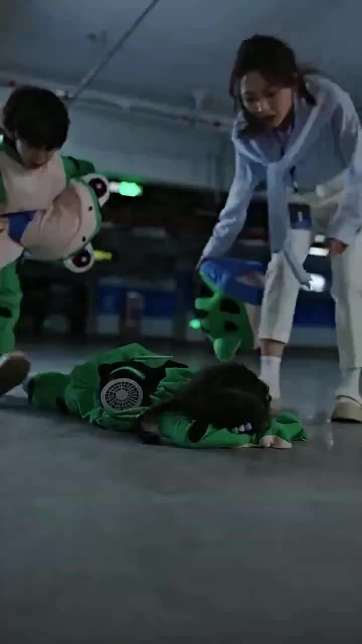 [พากย์ไทย]ห้าแฝดหรรษาตามหาป่าปี๊ - Episode 6