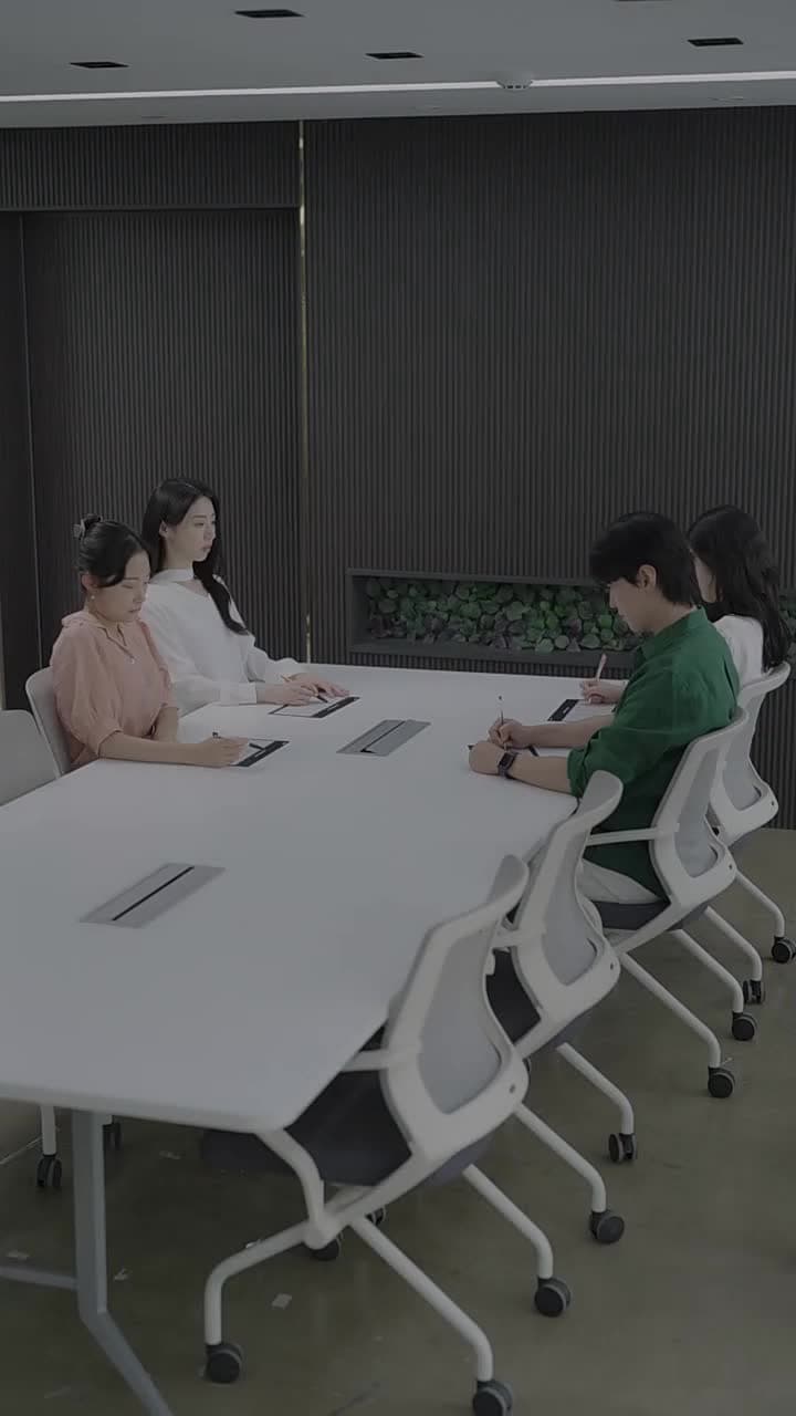 Office Scandal - Episode 32
