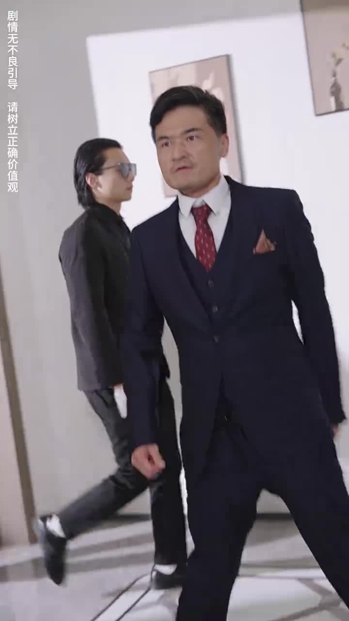 分手後,渣男跪求復合 - Episode 7