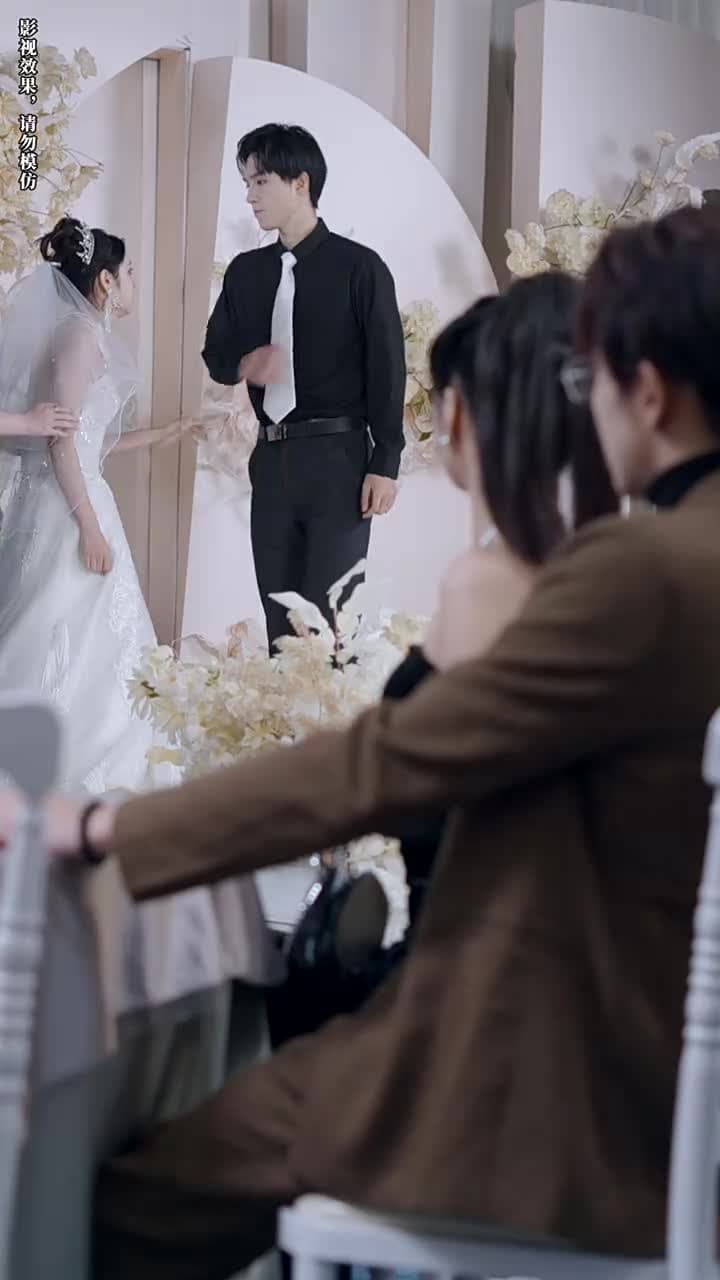 離婚後前妻她又美又颯 - Episode 77