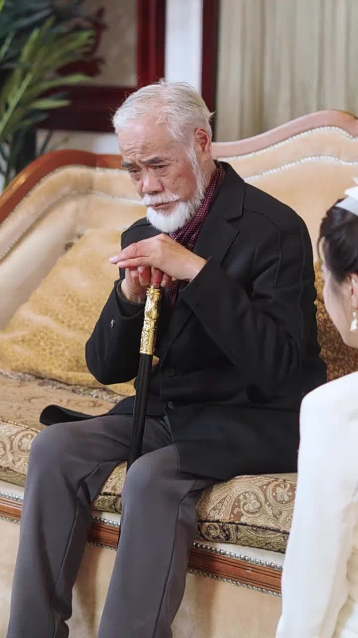 離婚後前妻她又美又颯 - Episode 8