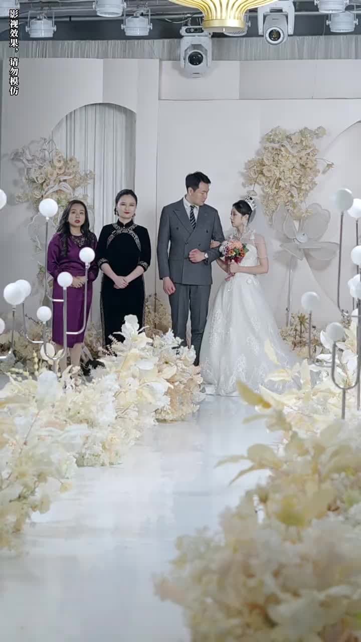 離婚後前妻她又美又颯 - Episode 74