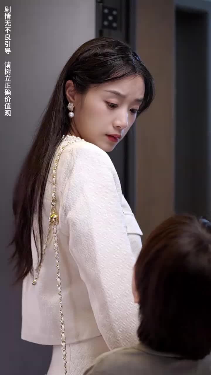 分手後,渣男跪求復合 - Episode 37