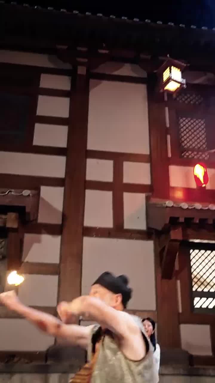 涅槃成龍:姐姐視我爲掌中寶 - Episode 1