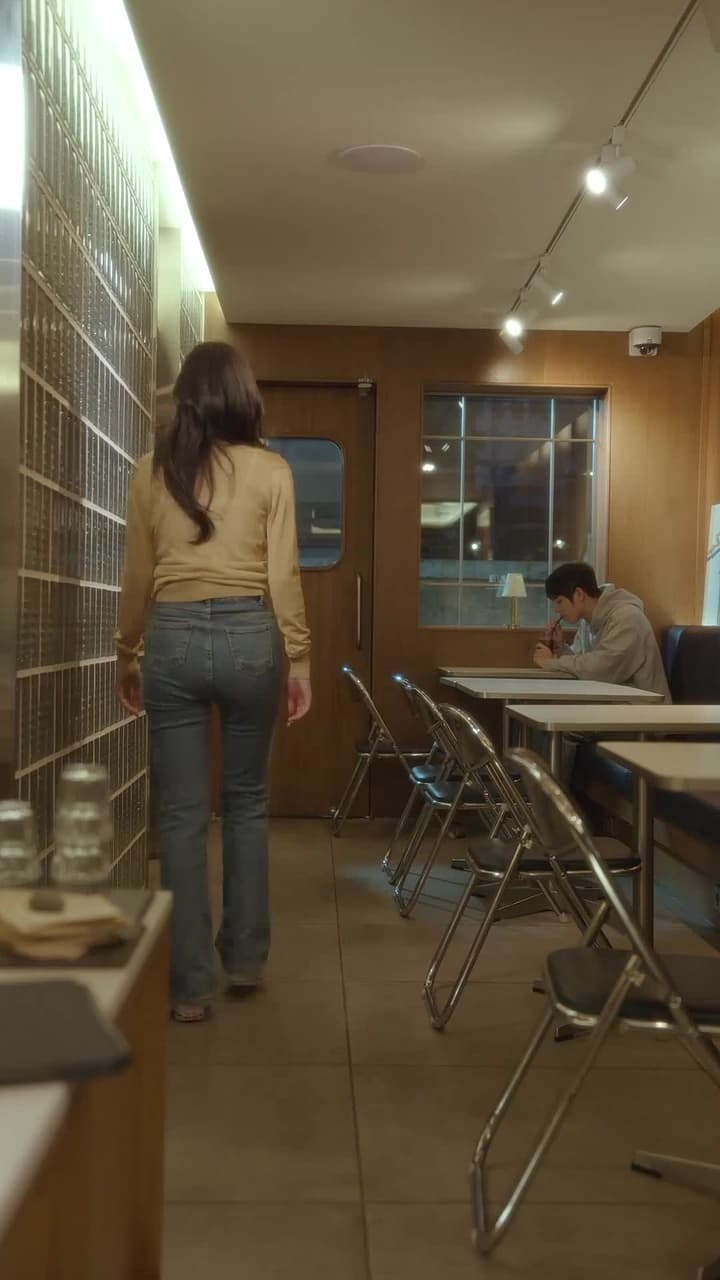 My Lover is Two Decades Younger - Episode 13
