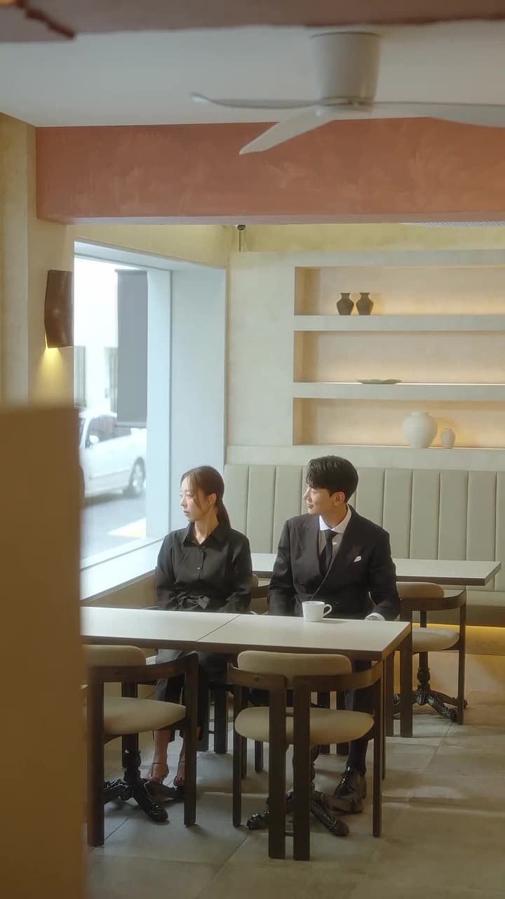 My Lover is Two Decades Younger - Episode 33