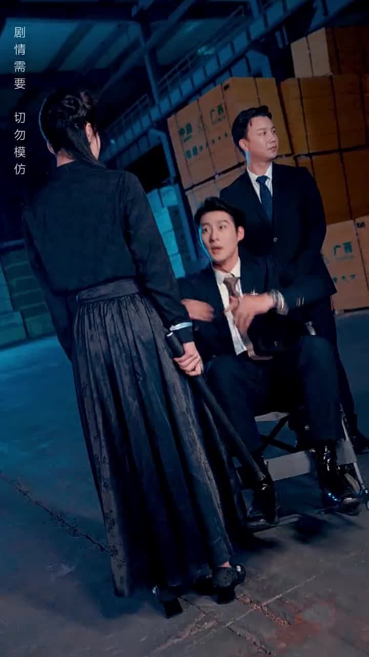 出獄後大佬媽咪颯爆全球 - Episode 45