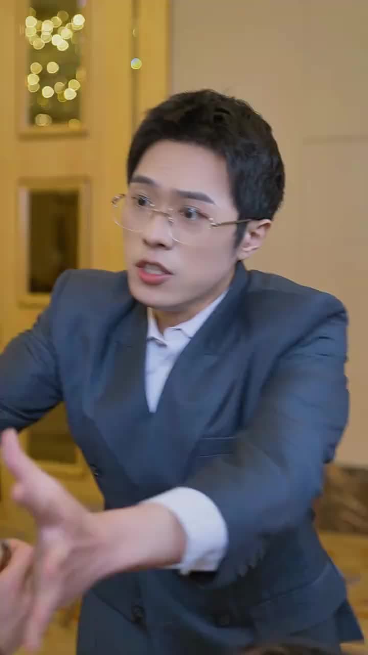 離婚後,萌寶和三個大佬哥哥寵翻我 - Episode 16