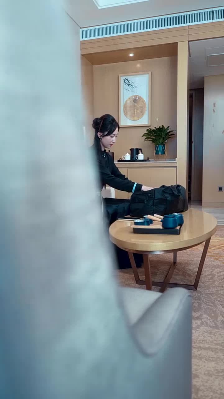 出獄後大佬媽咪颯爆全球 - Episode 43