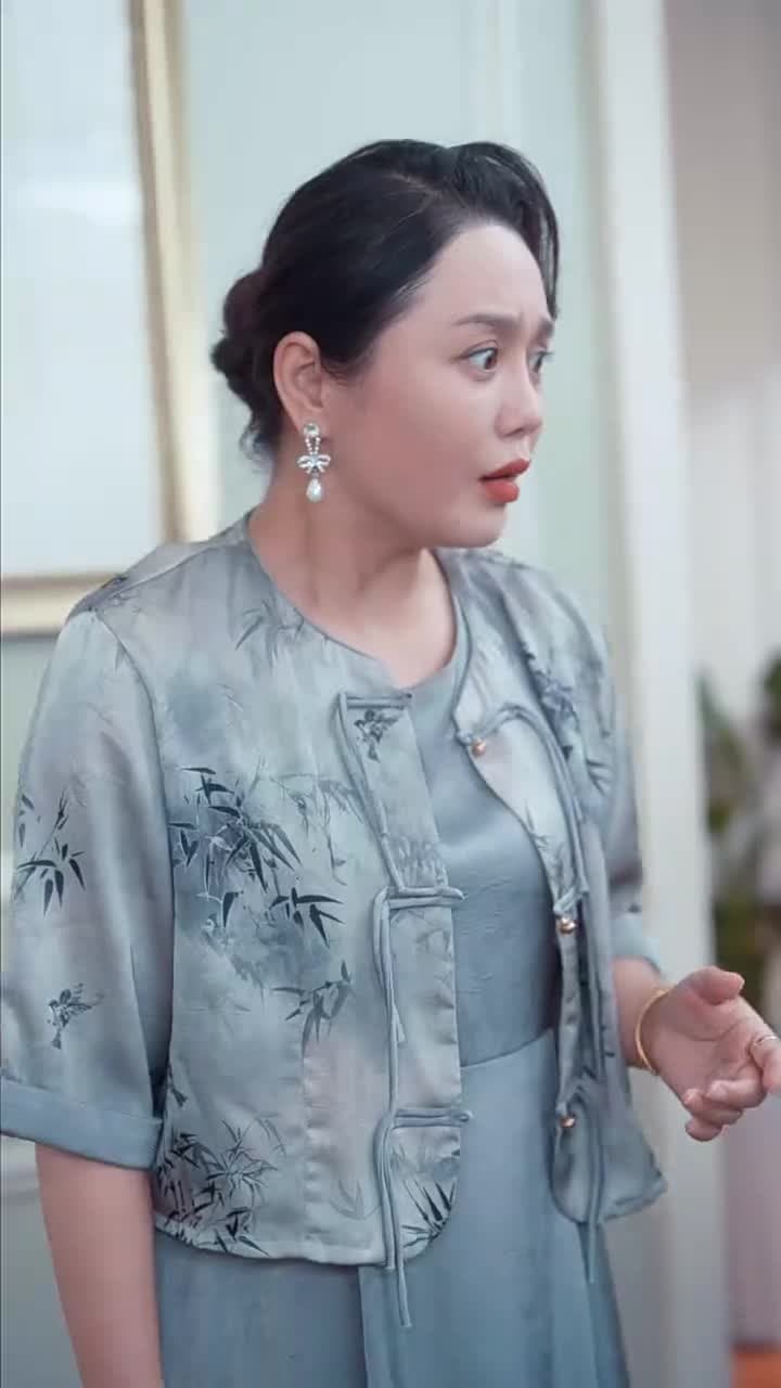 出獄後大佬媽咪颯爆全球 - Episode 54