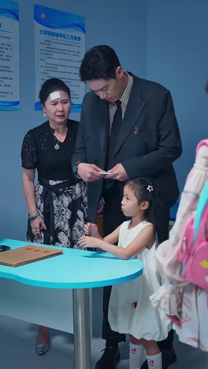 A Presidente com Identidade Escondida - Episode 6