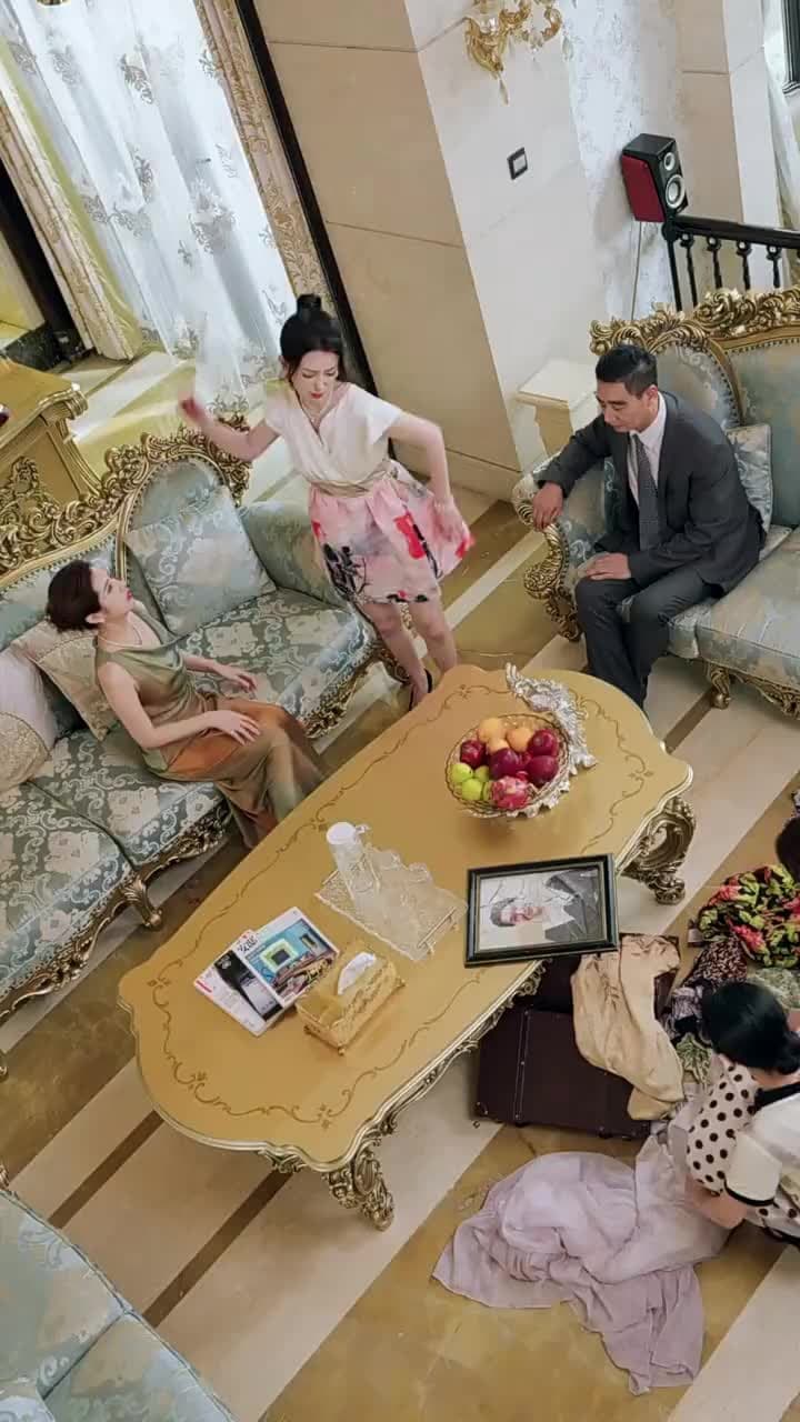 Silly Bride, Secret Boss - Episode 26