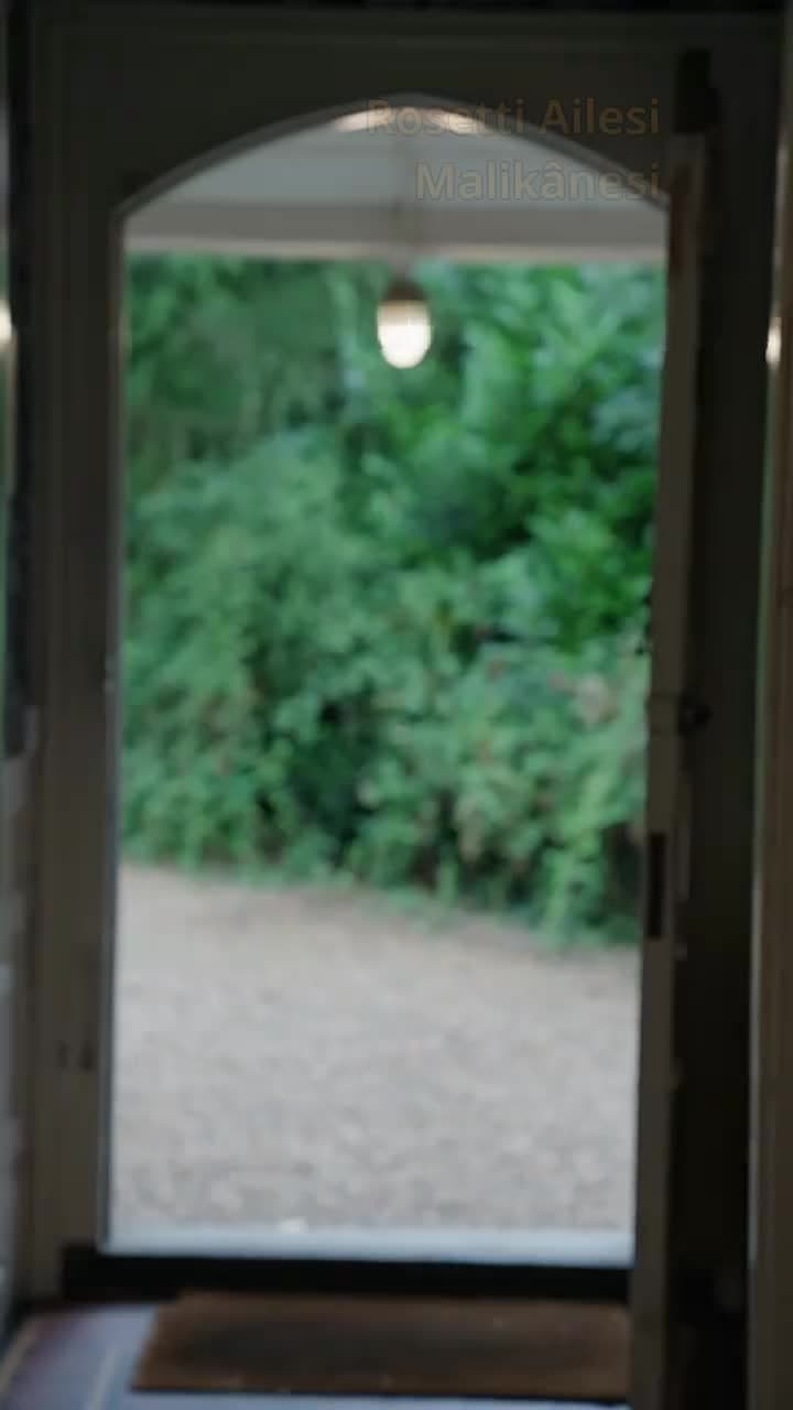Yasak Çiçek - Episode 3