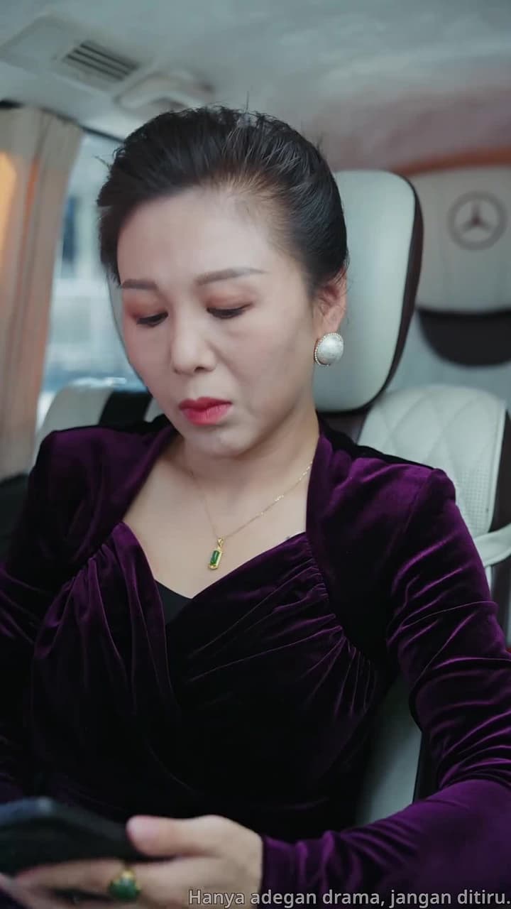 Liontin Rahasia: Ingatan yang Hilang - Episode 30