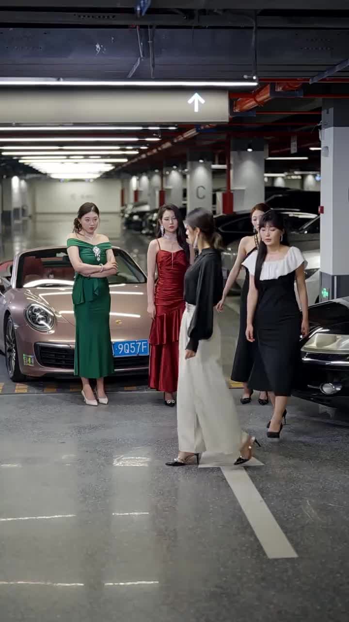 [Dubbed] Garage Showdown: Classmate vs. Wife - Episode 2