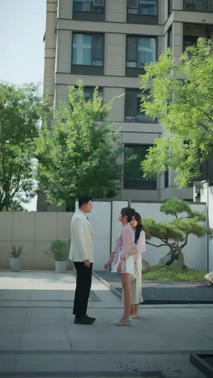 [Dubbed]Why Cry When I'm Cast Out - Episode 20