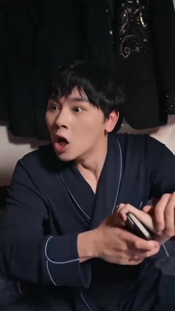 [Dijuluki]Pewaris Uang Tiga Dunia - Episode 32