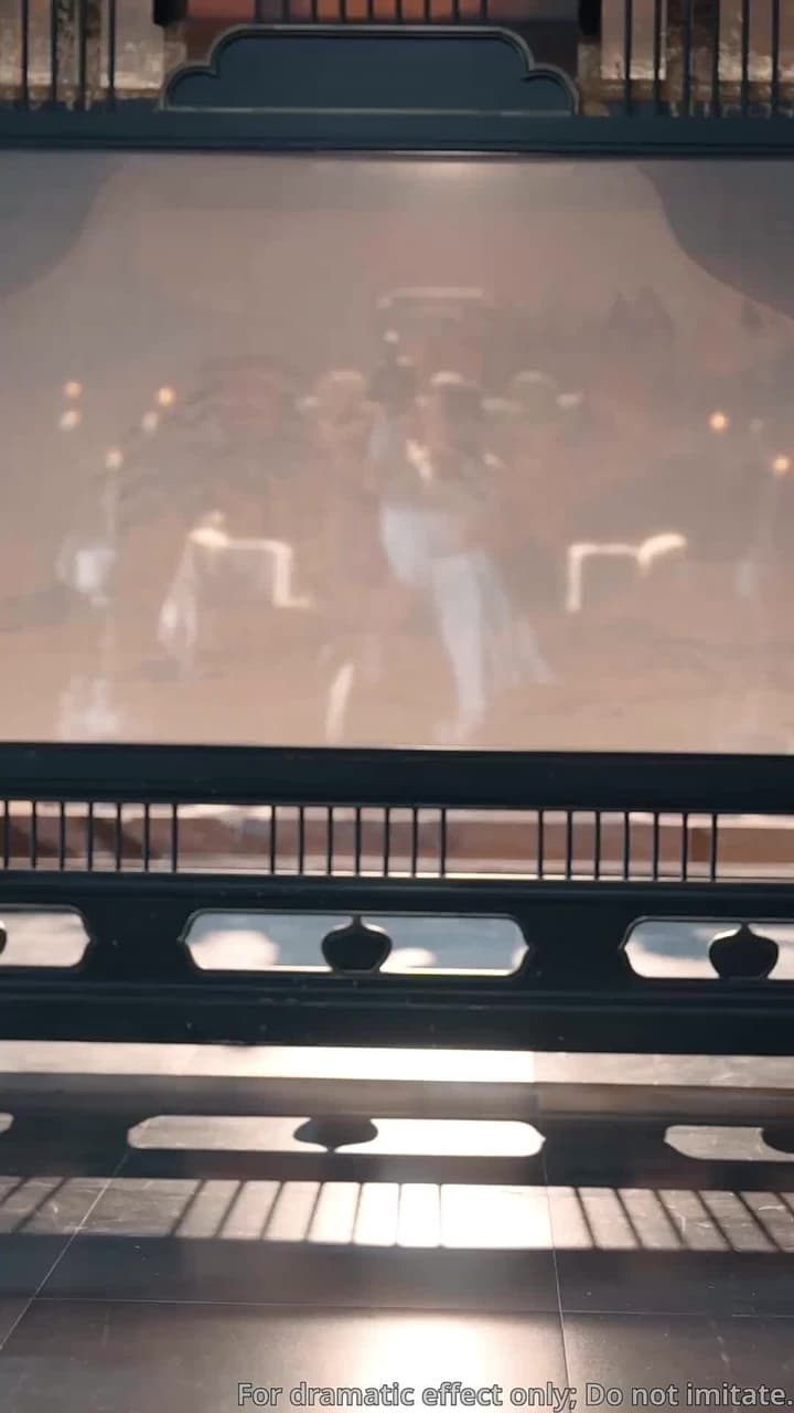 Love's Flight, Palace's Cage - Episode 38