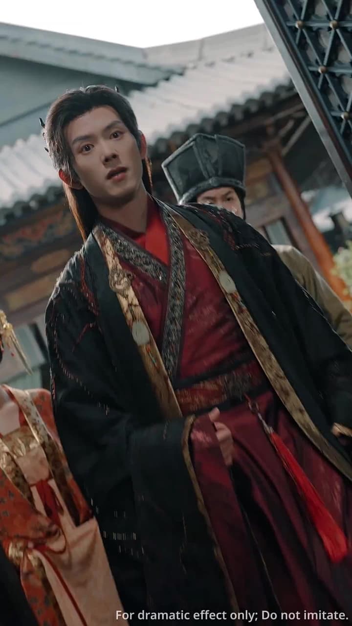 Love's Flight, Palace's Cage - Episode 12
