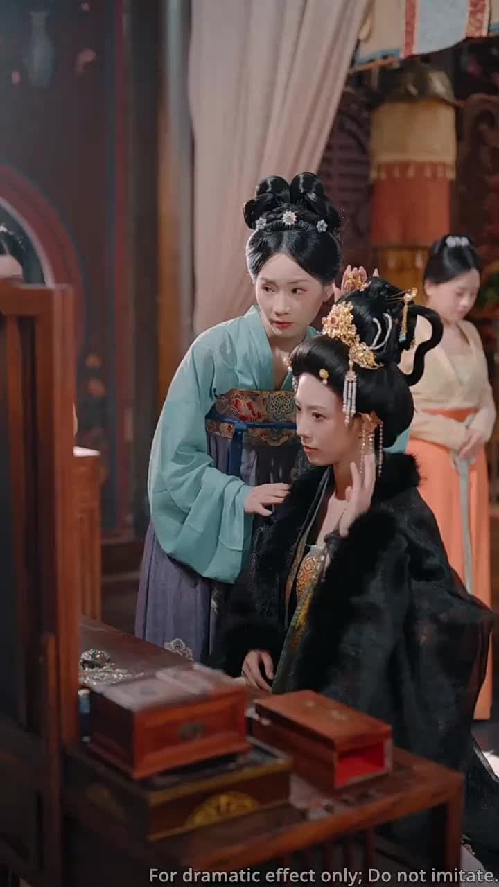 Love's Flight, Palace's Cage - Episode 42