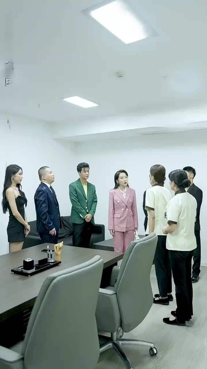 Gölgedeki Lider - Episode 33