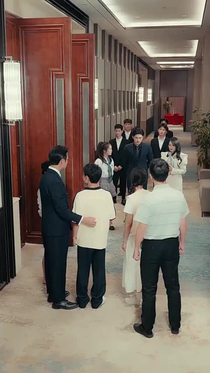 ประธานลี่ตามจีบ ภรรยาผู้พิชิตทุกสิ่ง - Episode 40