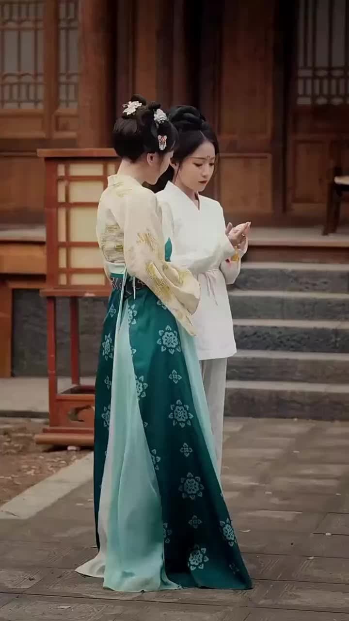 Le Prince et ses Quatre Tornades au Palais - Episode 38